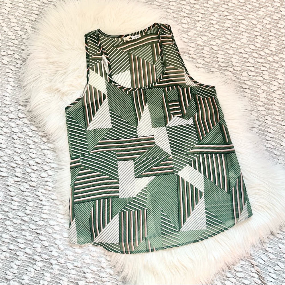 (❤️3/$30) Sheer Sleeveless Geometric Top